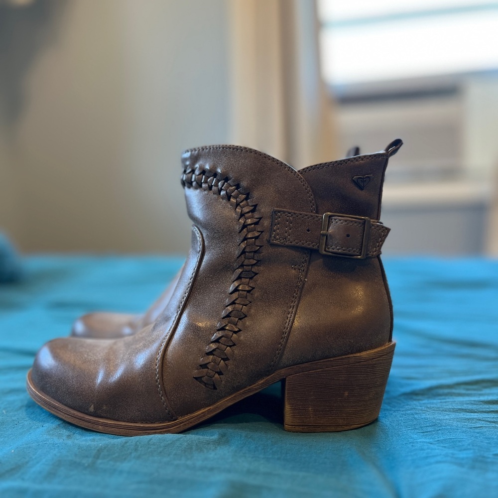 Roxy Brown Ankle Booties